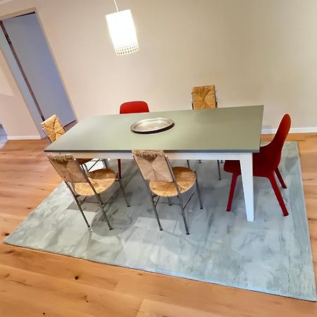 Grosse Wohnung Mit Loggia テンプリーン エクステリア 写真