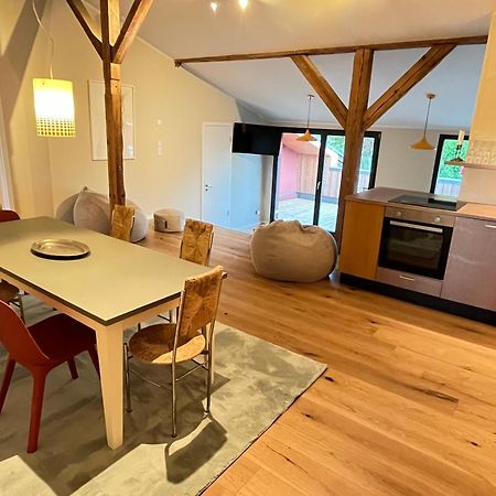 Grosse Wohnung Mit Loggia テンプリーン エクステリア 写真