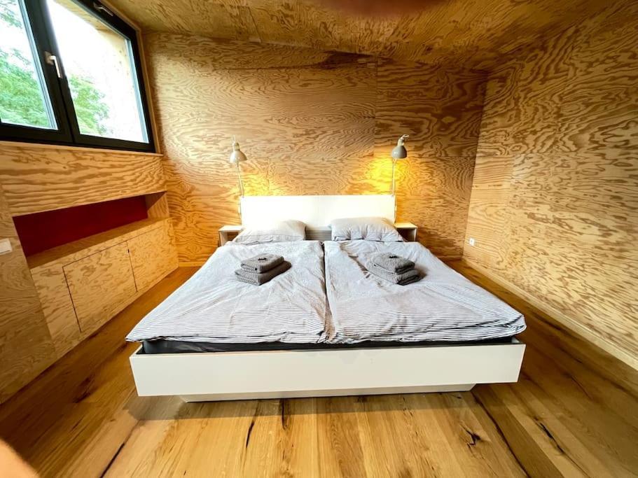 Grosse Wohnung Mit Loggia テンプリーン エクステリア 写真