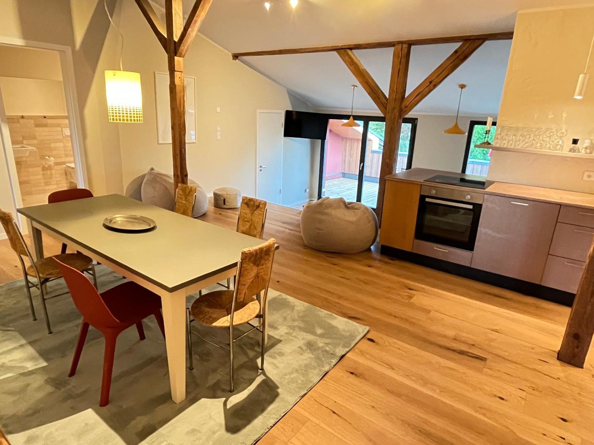 Grosse Wohnung Mit Loggia テンプリーン エクステリア 写真