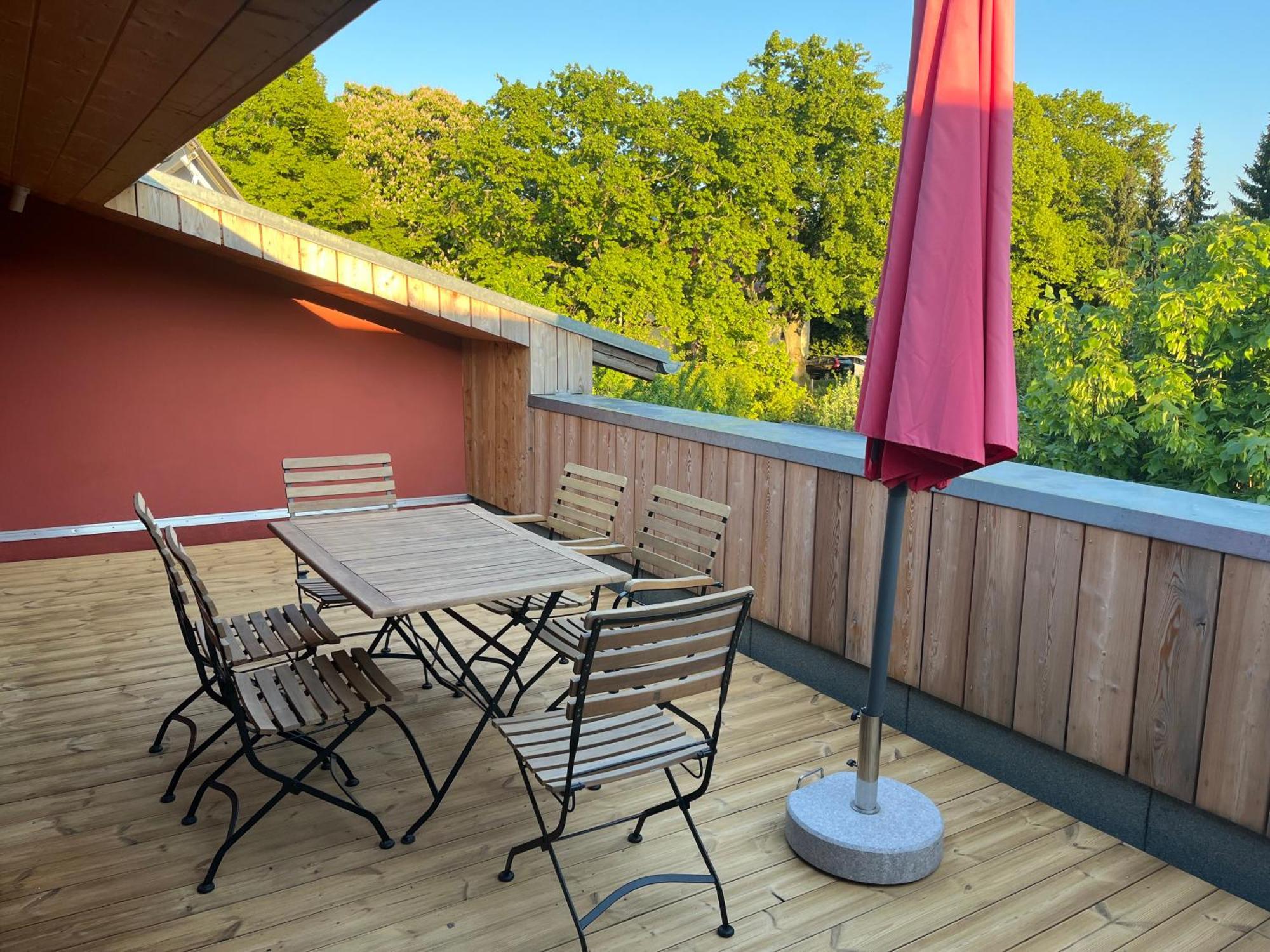 Grosse Wohnung Mit Loggia テンプリーン エクステリア 写真