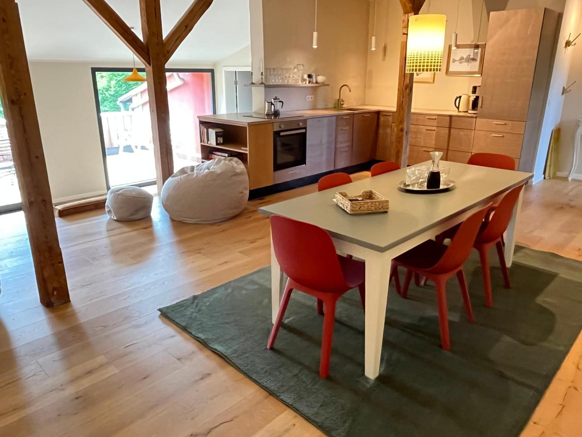Grosse Wohnung Mit Loggia テンプリーン エクステリア 写真