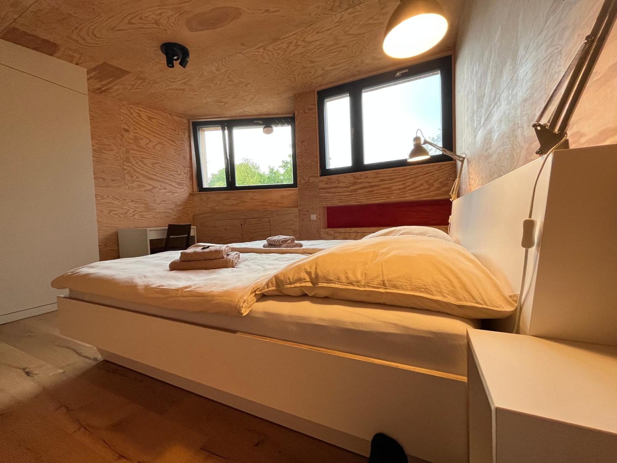Grosse Wohnung Mit Loggia テンプリーン エクステリア 写真